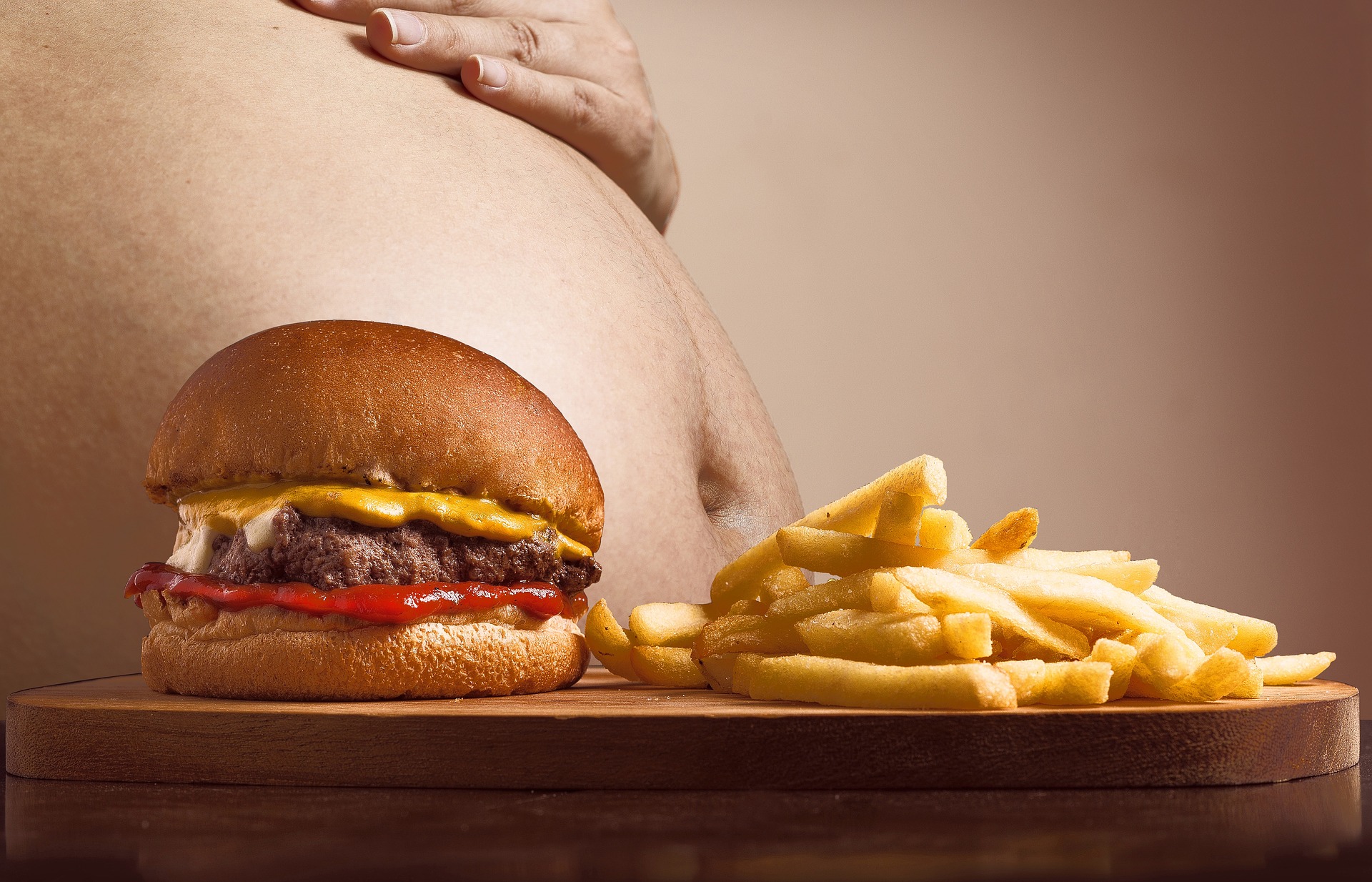 Tučná strava a cukry, to je nebezpečná kombinace (ilustrační foto)