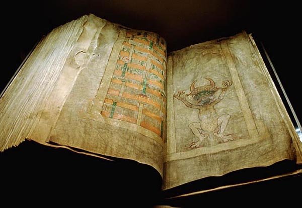 Mezi sbírky Rudolfa II. patřil také Codex Gigas