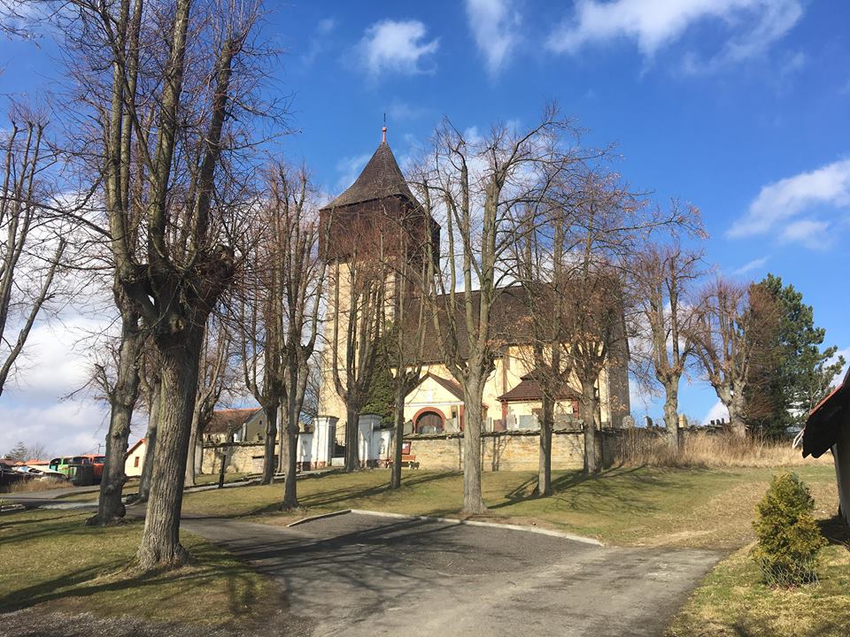 Unikátní gotický kostel v Králově Lhotě potřebuje opravit