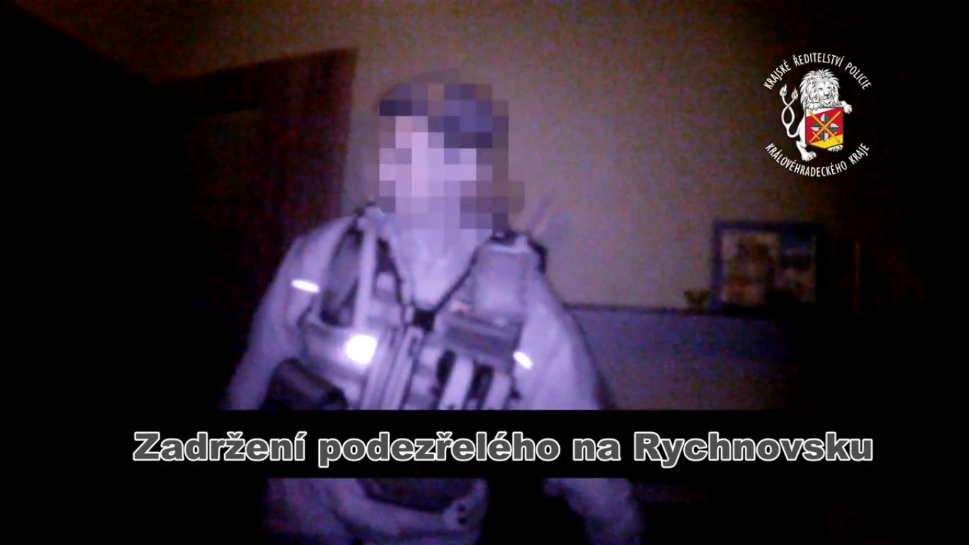 Zadržení podezřelého z prodeje pervitinu i marihuany na Rychnovsku