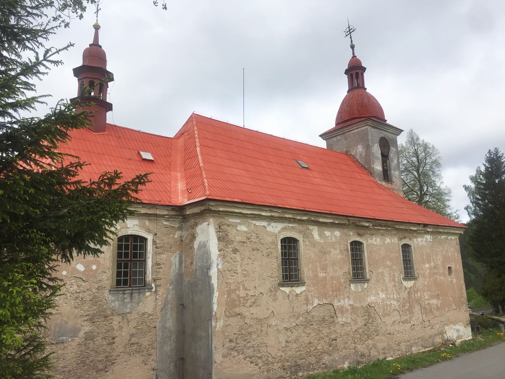 Zdobnice na Rychnovsku opravuje barokní kostel Krista Dobrého pastýře