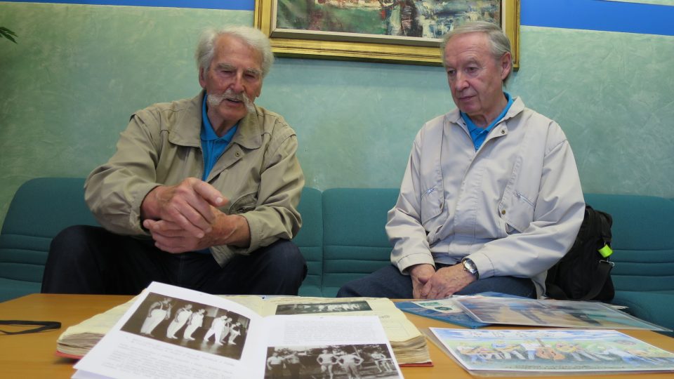 Kamil Pavlásek a Jaroslav Novák ve studiu Českého rozhlasu Hradec Králové