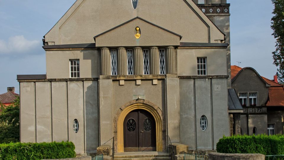 Sbor Církve českobratrské evangelické v Hradci Králové, architekt Oldřich Liska, postaveno 1912-1913