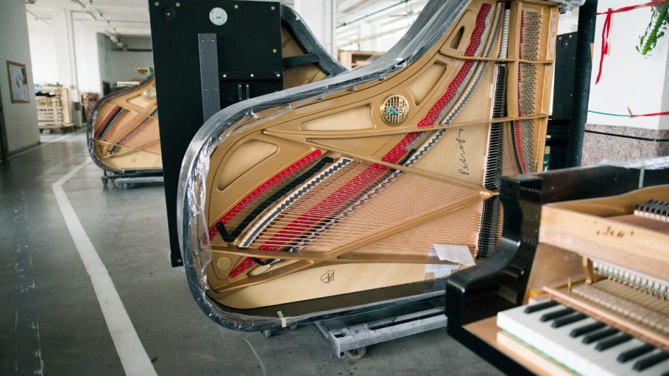 Výroba klavírů Petrof