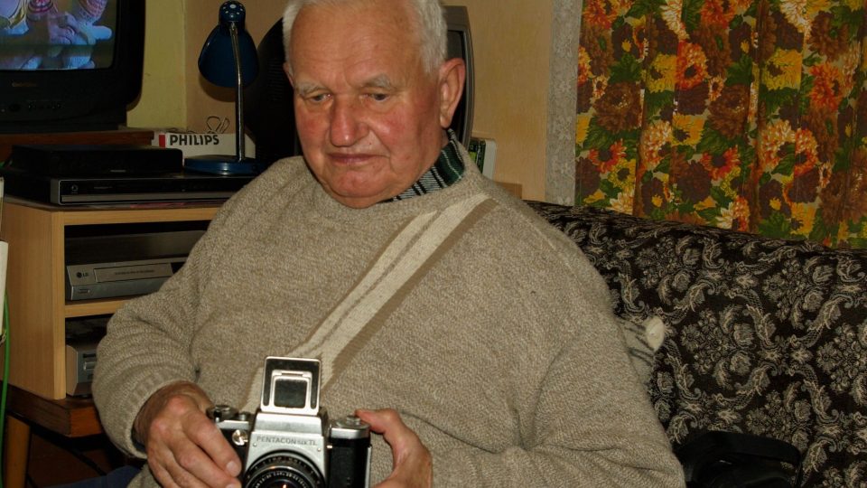 Ke koníčkům Miloslava Malého patří kromě filmařiny i fotografování