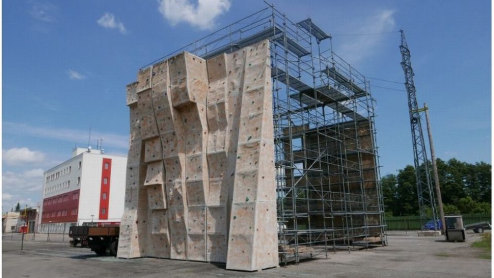 Stávající trenažér - zahájení stavby unikátního lezeckého polygonu ve Velkém Poříčí 
