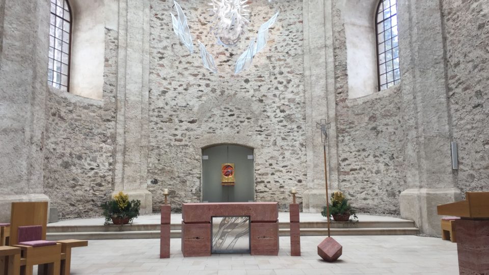 Kostel Nanebevzetí Panny Marie v Neratově vás osloví svou atmosférou