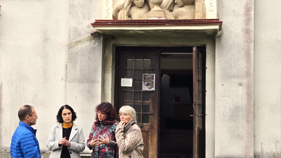 Ti, kdo pomáhají před Sborem Církve československé husitské v Bílé Třemešné