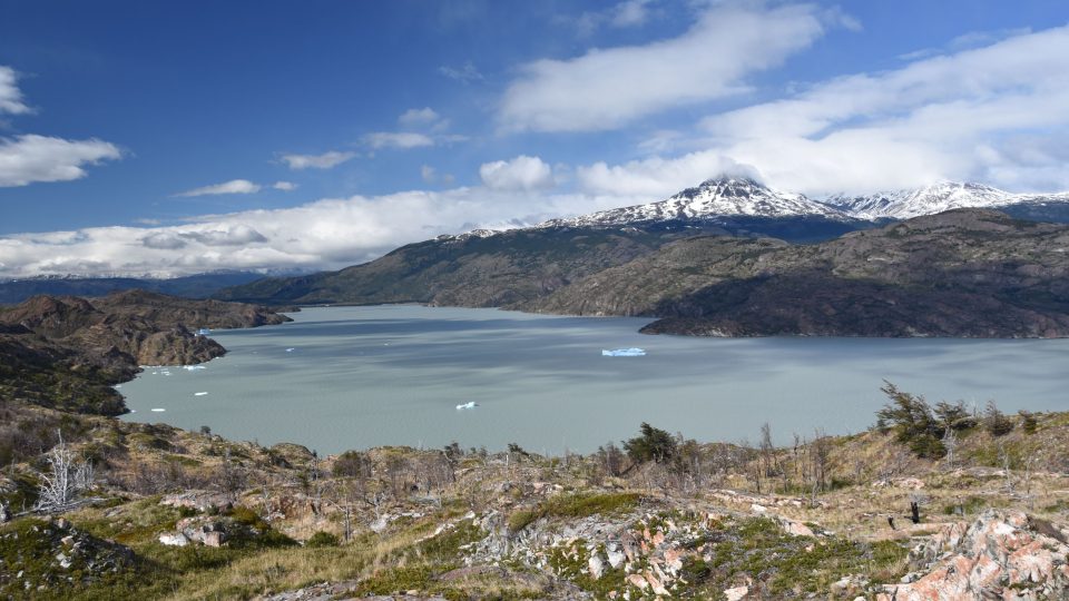 Národní park Torres del Paine - jezero Grey