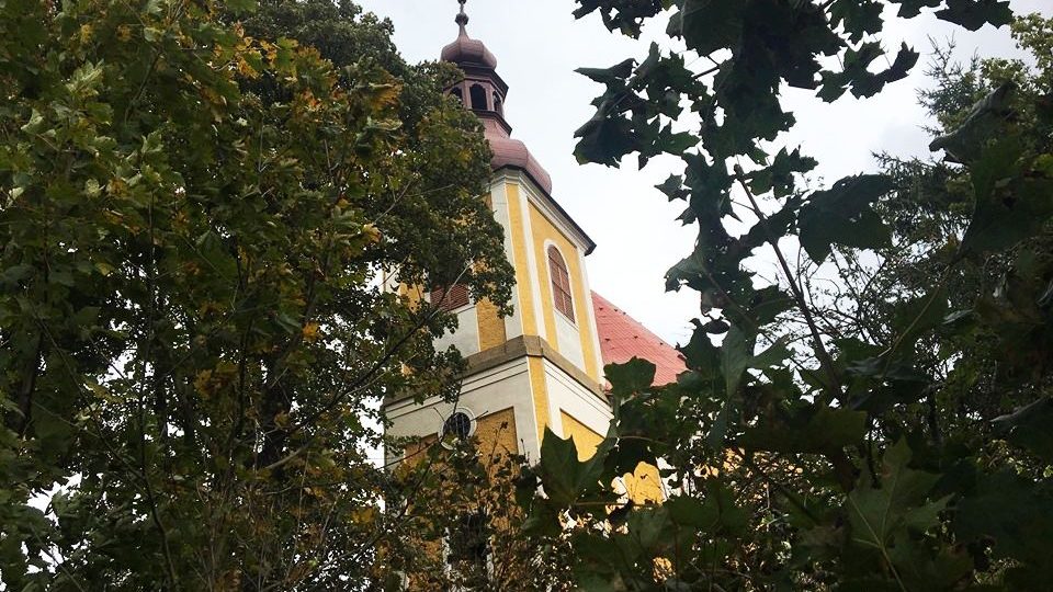 Náročná obnova kostela ve Vernéřovicích na Broumovsku spěje ke konci