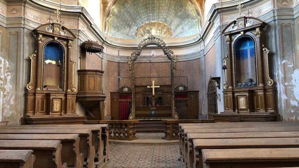 Černý důl na Vrchlabsku zachraňuje kostel Nejsvětější Trojice ve Fořtě