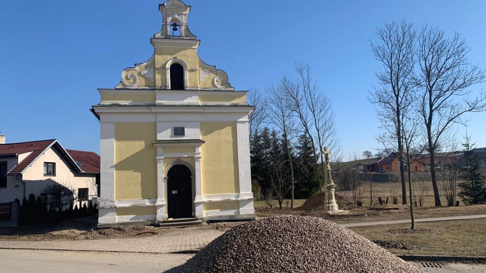 Kaple Panny Marie Bolestné v Semechnicích na Rychnovsku prochází kompletní obnovou