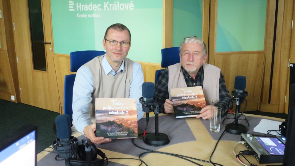 Radek Drahný a Jan Tomíček ve studiu Českého rozhlasu Hradec Králové