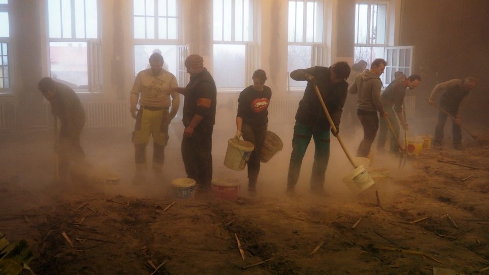 V České Skalici končí rok trvající opravy sokolovny za zhruba dvacet milionů korun