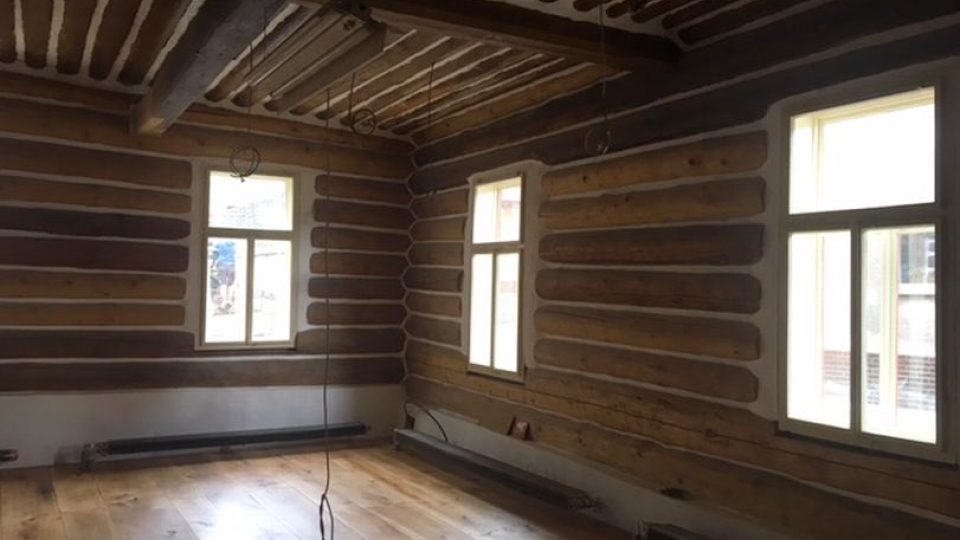 Interiér zrekonstruované Dřevěnky v Úpici