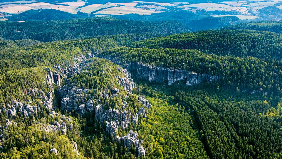 Adršpašsko-teplické skály jsou největším a nejdivočejším skalním městem střední Evropy. Nejsou atrakcí na jeden den, tady můžete žasnout celý život!