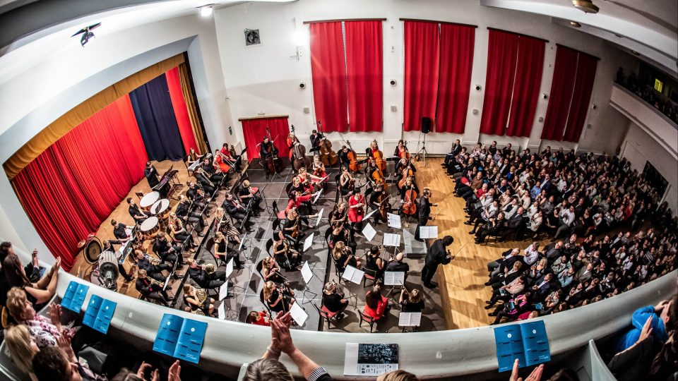 Novoměstská filharmonie slaví 60. narozeniny