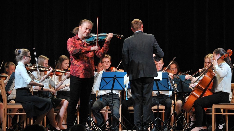 Smiling String Orchestra při ZUŠ Střezina v Hradci Králové