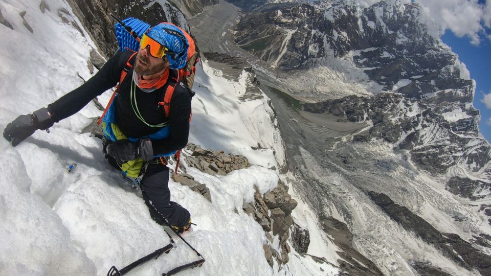 Nejvyšší dosud nevylezená hora světa Muču Kiš (7 453 m n. m.) v severním Pákistánu přivítala na svém vrcholu českou trojici Zdeněk Hák, Radoslav Groh a Jaroslav Bánský