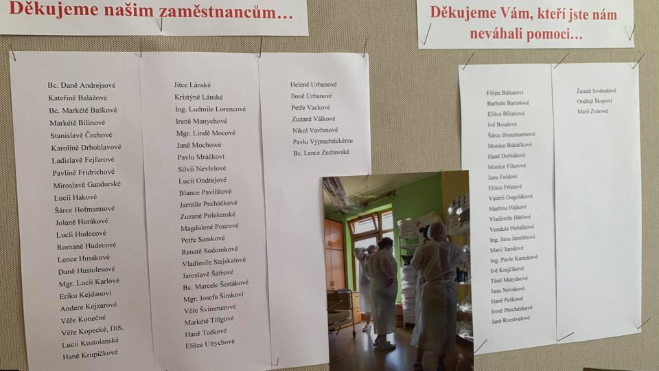 Neobvyklou výstavu o covidu připravil pro klienty Domov důchodců ve Dvoře Králové nad Labem