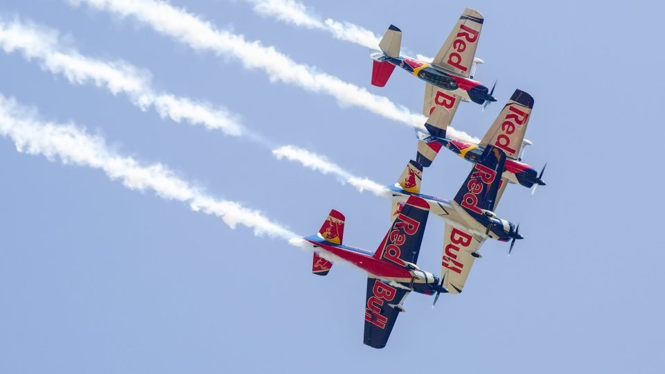 Akrobatická skupina The Flying Bulls Aerobatics Team