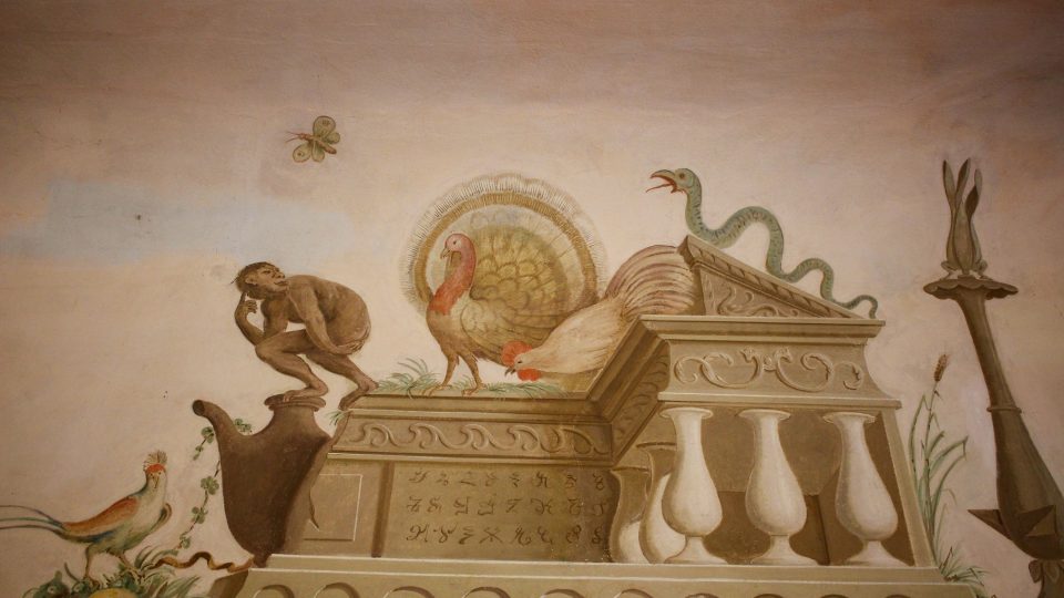 Fresky v Opičím sálu na zámku Dukovany