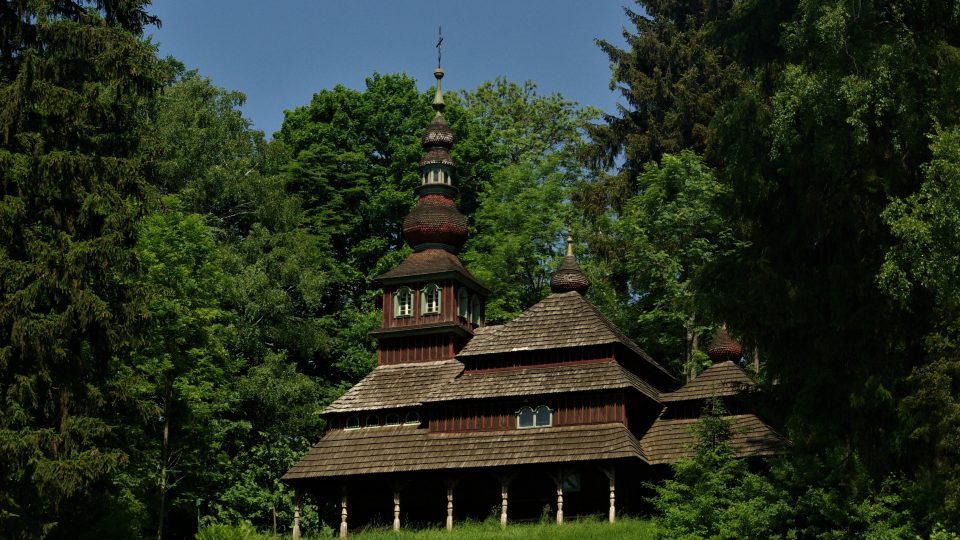 Dalším z oblíbených míst Miloslava Bařiny je kostelík z Podkarpatské Rusi na Husově kopci v Nové Pace