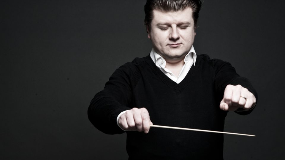 Hornista Radek Baborák také moc rád diriguje