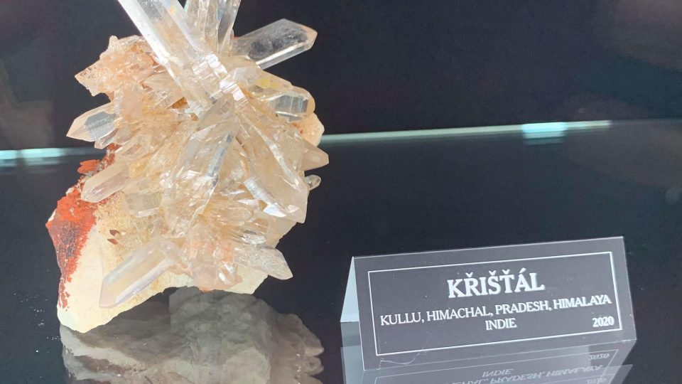 Galerie minerálů ve Dvoře Králové nabízí další expozici. Uvidíte v ní drahé kameny z celého světa