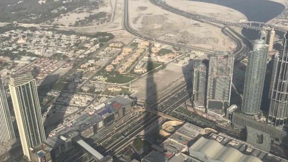 Východní pohled ze 149 patra Burj Khalify