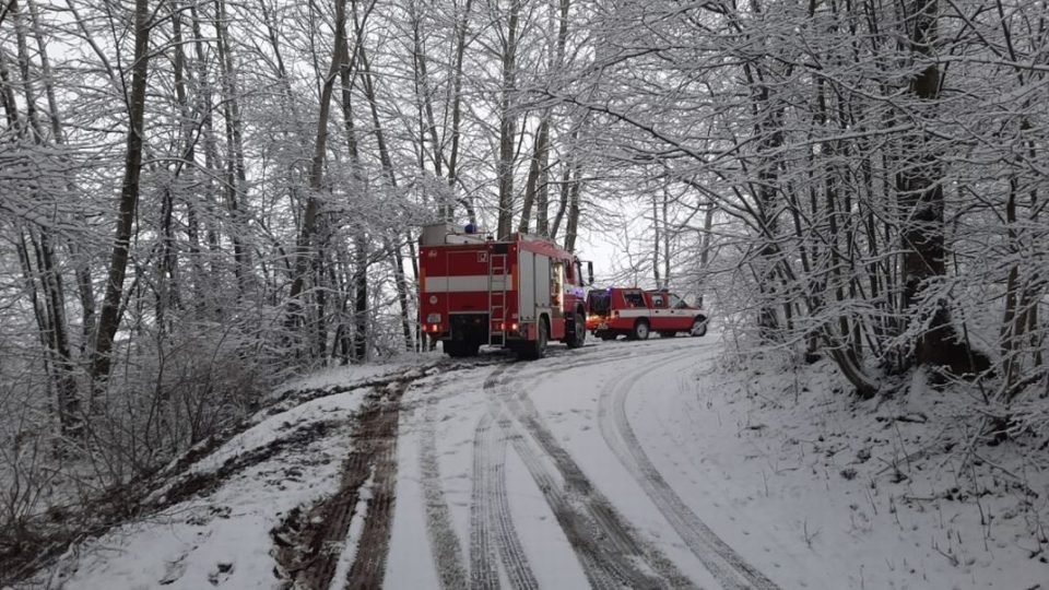 Dopravní nehoda sanitky u části obce Hlinné na Rychnovsku
