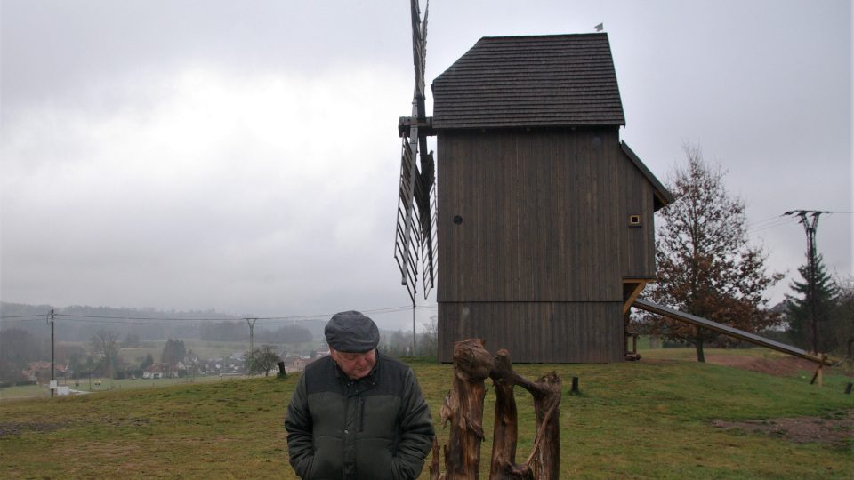 I okolí větrného mlýna v Borovnici bude postupně vstřícnější k návštěvníkům