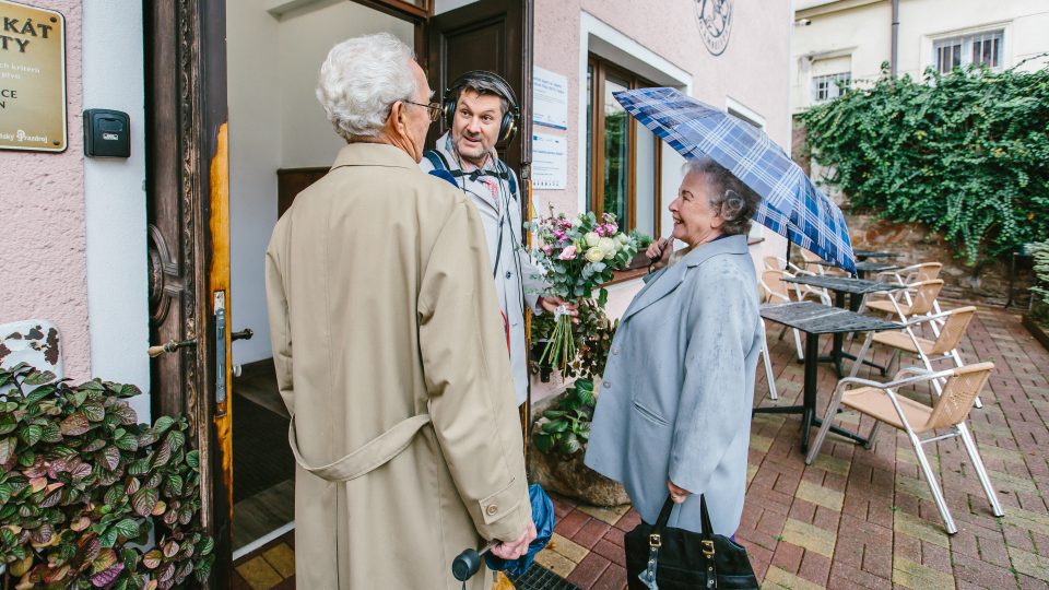 Manželé Prokešovi s Patrikem Rozehnalem | foto: Jana Volková Manželé Prokešovi s Patrikem Rozehnalem