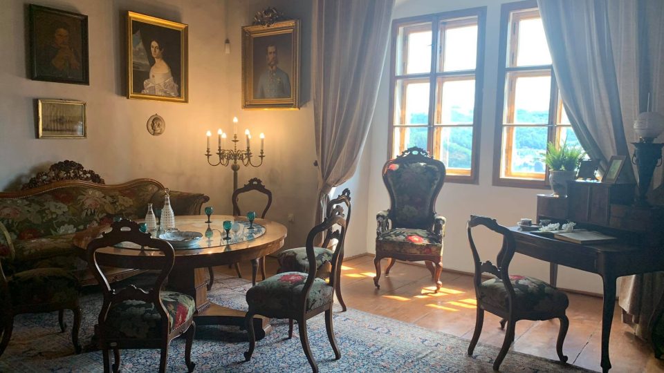 Zámek v Náchodě otevřel nový prohlídkový okruh zaměřený na historii posledních šlechtických majitelů, rodu Schaumburg-Lippe