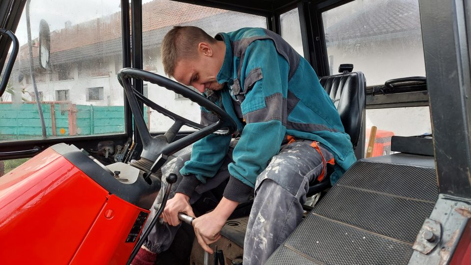 Polovina veškeré výuky v Zemědělské akademii v Hořicích na Jičínsku je praktická