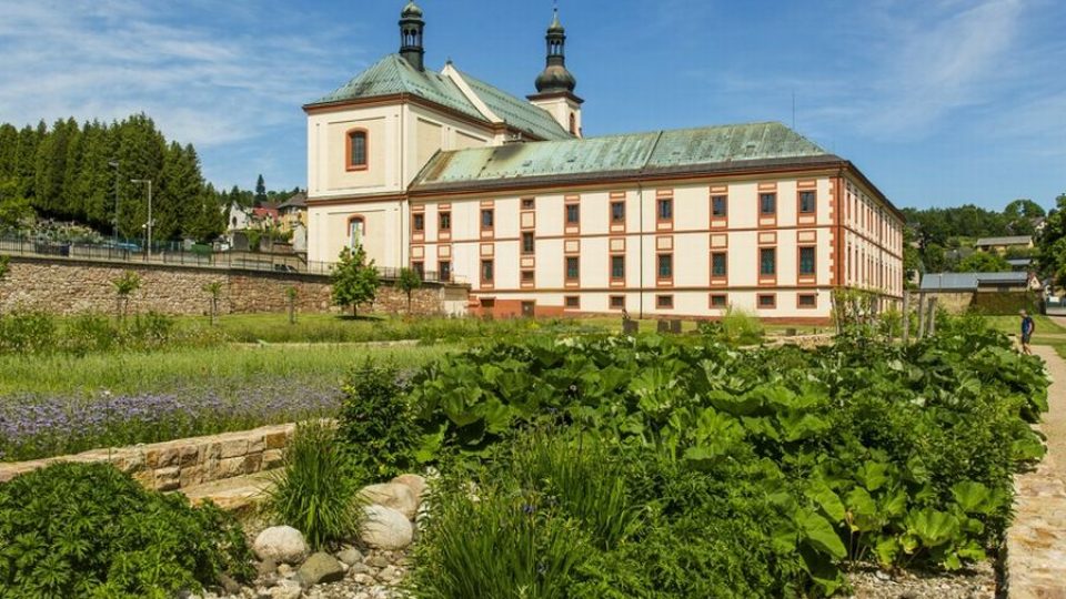 Budova augustiniánského kláštera ve Vrchlabí - rekonstrukce objektu