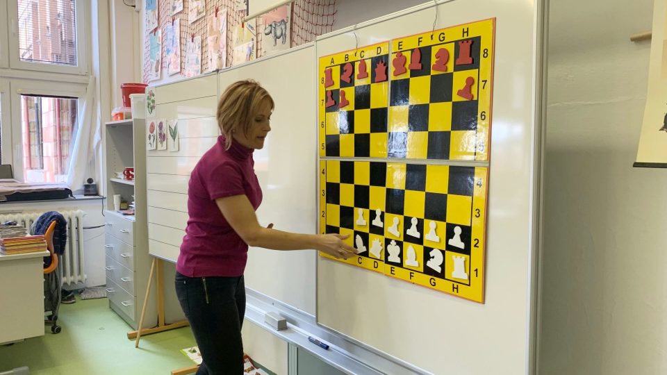 V Základní škole v Bílé Třemešné se žáci povinně učí hrát šachy 