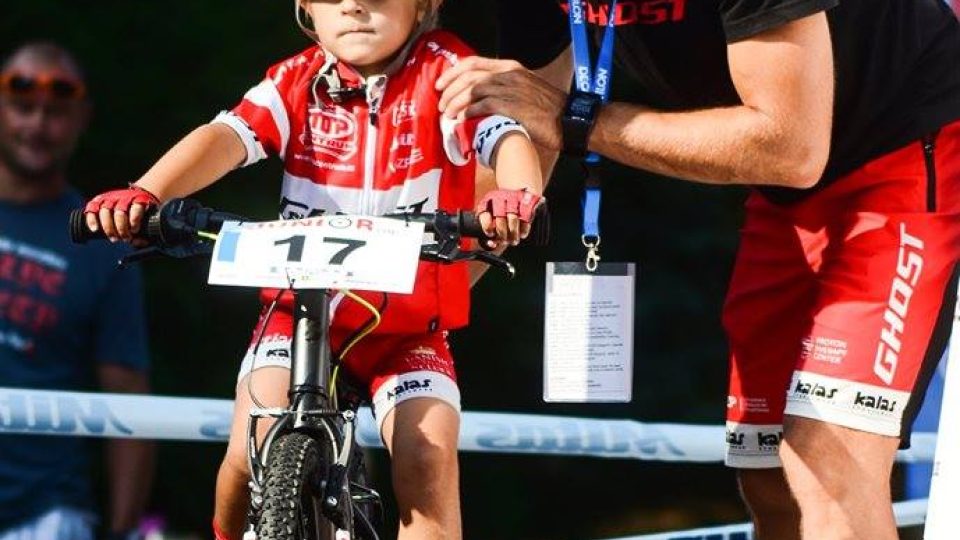 Bývalý cyklistický profesionál Jan Hruška se hodně věnuje mládeži