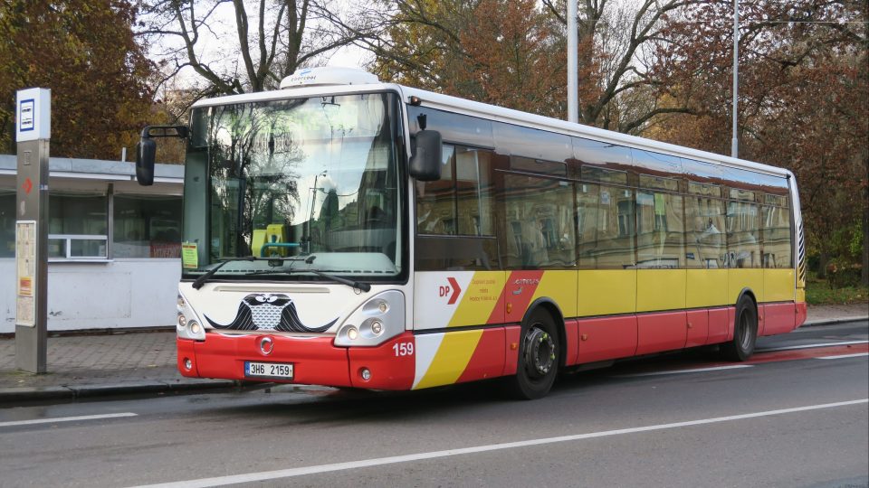 Vozy v městské hromadné dopravě v Hradci Králové poskytují velký komfort cestujícím