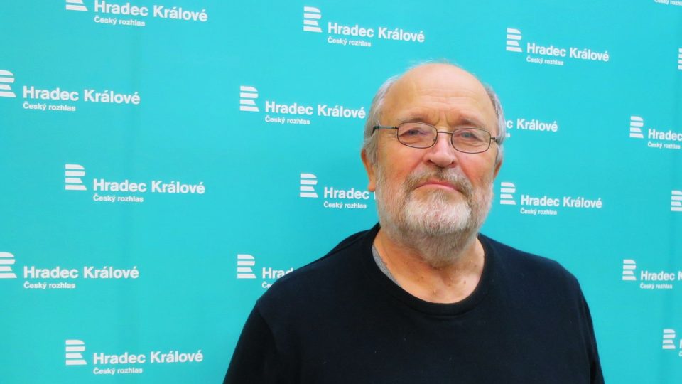Pavel Krejčí v rozhlasovém studiu Českého rozhlasu Hradec Králové