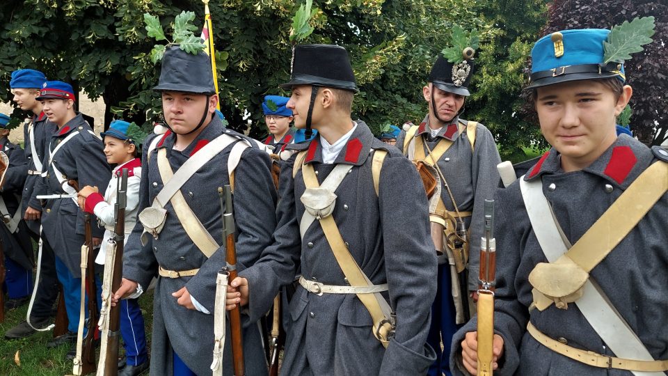 Pochod Českým rájem v historických uniformách aneb „Tažení 1866“ jako připomínka krvavé bitvy