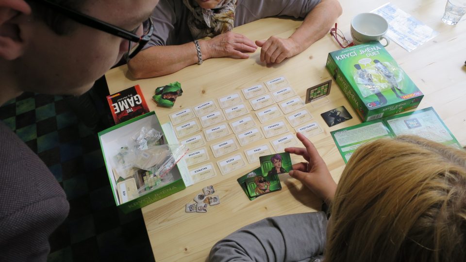 Společenské hry přinášejí hráčům v rodinách a mezi přáteli spoustu zábavy i nových vědomostí