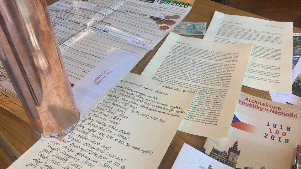 Ve věži staré radnice v Náchodě jsou další nové dokumenty pro příští generace