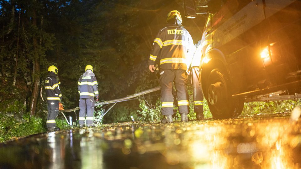 Zásahy hasičů při povodních v Královéhradeckém kraji