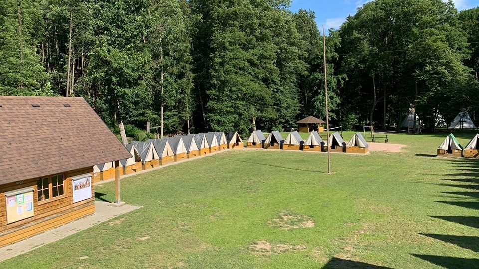 Letní tábor ve Vlčkovicích v Podkrkonoší s letošní indiánskou tématikou