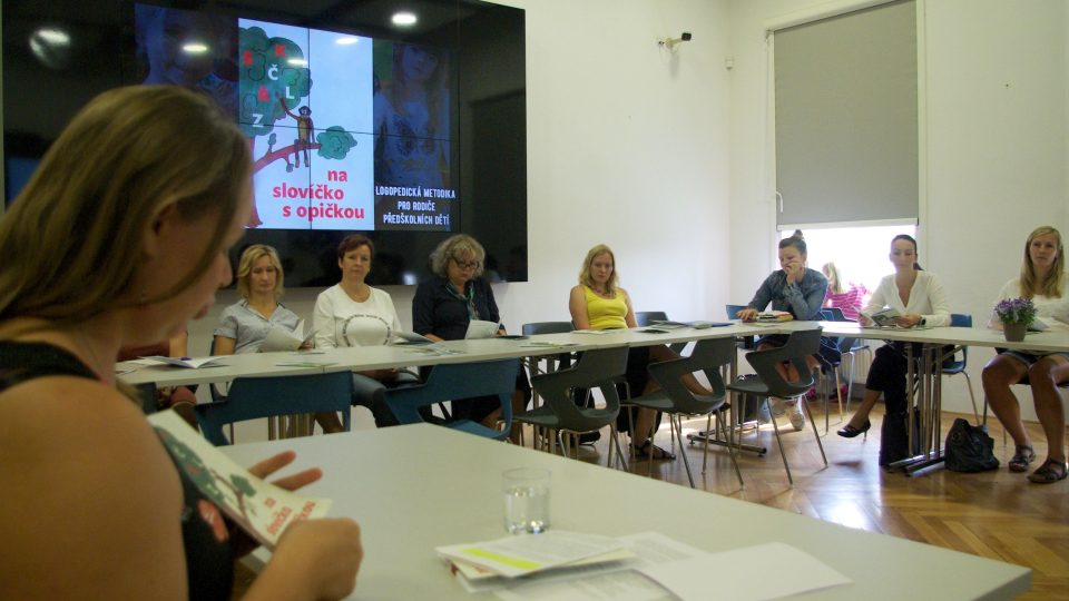 Uvedení logopedické brožury v multimediálním sále muzea v Hořicích