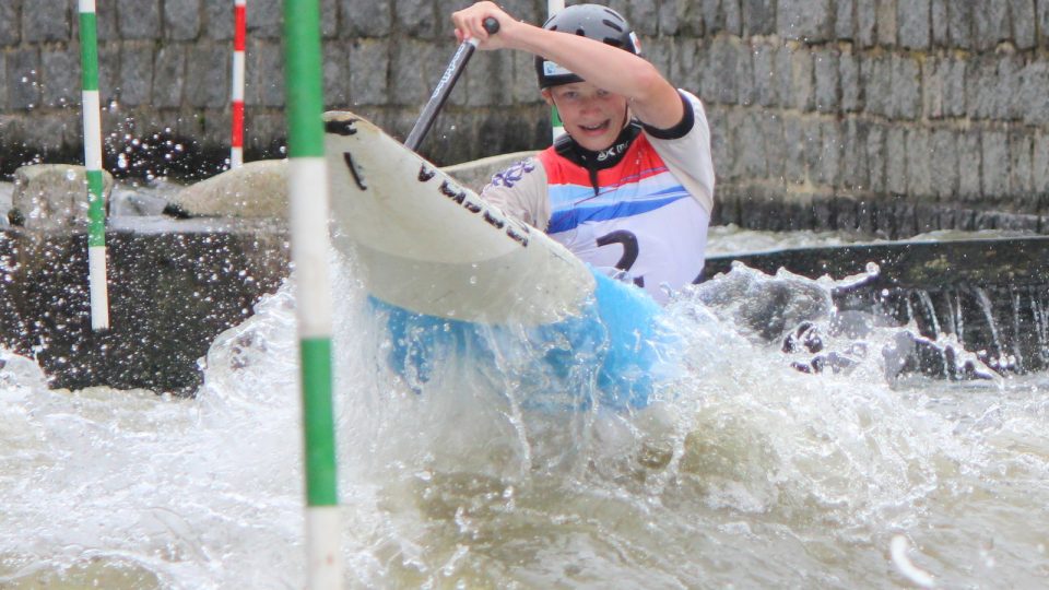 Dvojčata Tomáš a Jaromír Indruchovi, hvězdy vodního slalomu, předávají své bohaté zkušenosti dětem