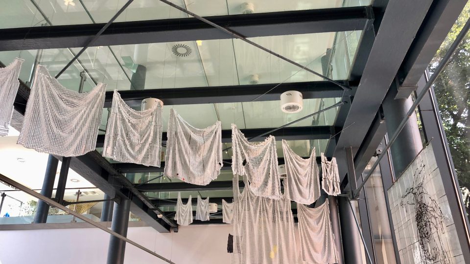 Moderní sklo v Krkonošském muzeu v Jelení Hoře
