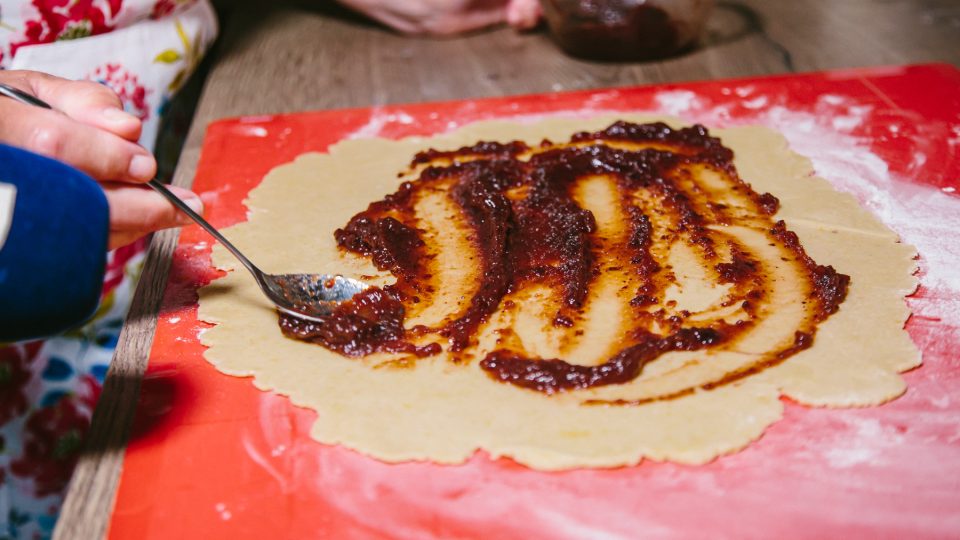 Díky pikantní marmeládě se vyrovná skladká i kyselá chuť