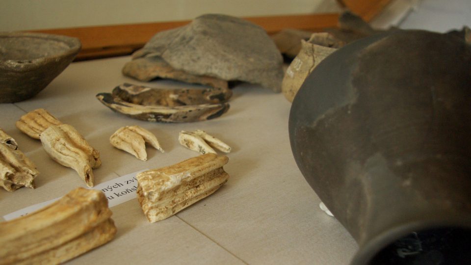 Vlastivědné muzeum v Železnici může vystavovat archeologické nálezy z vlastní sbírky